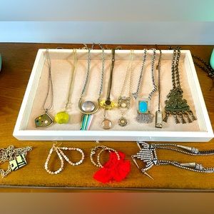 11 necklaces plus earrings jackpot Jewelmint rare pieces- good condition